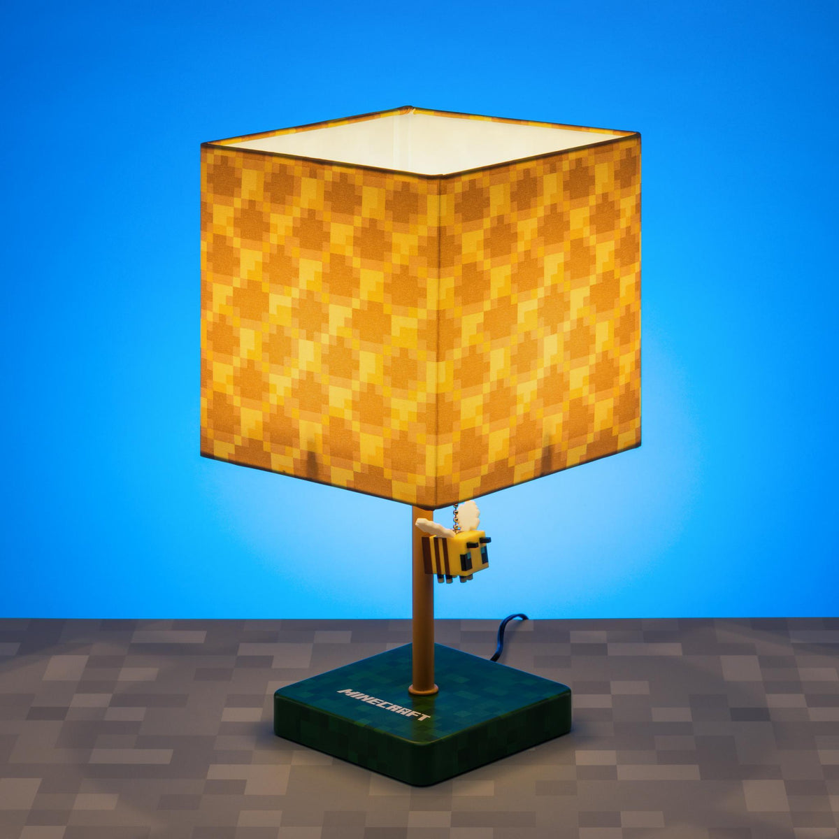 Paladone Minecraft Bee LED Lamp - Officially Licensed Merchandise – Q-View